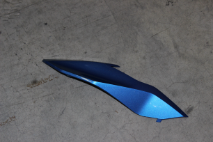 Дефлектор передний, правый (синий)