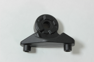 Кронштейн левого зеркала заднего вида