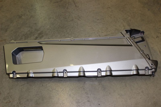 Облицовка борта кузова, правая (серая)