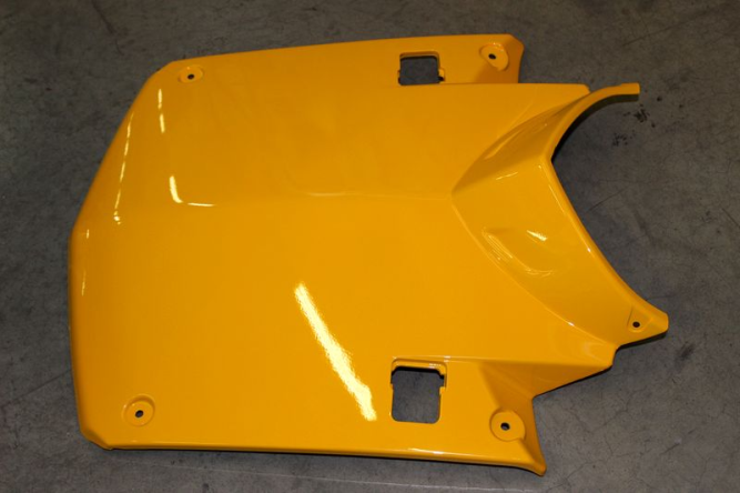 Капот (желтый крашенный)