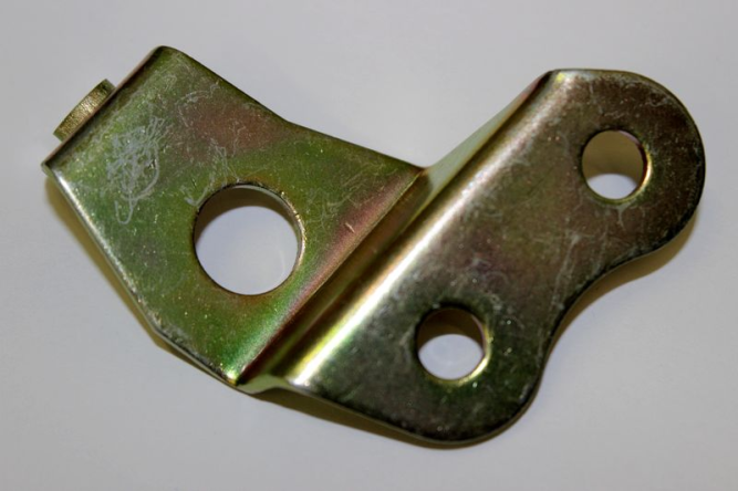 Кронштейн панели приборов, правый