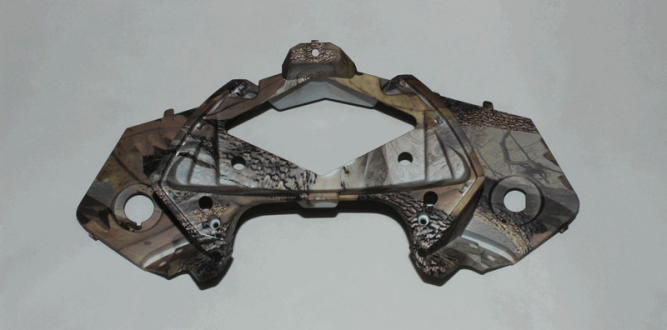 Облицовка панели приборов, нижняя часть (кленовый камуфляж)