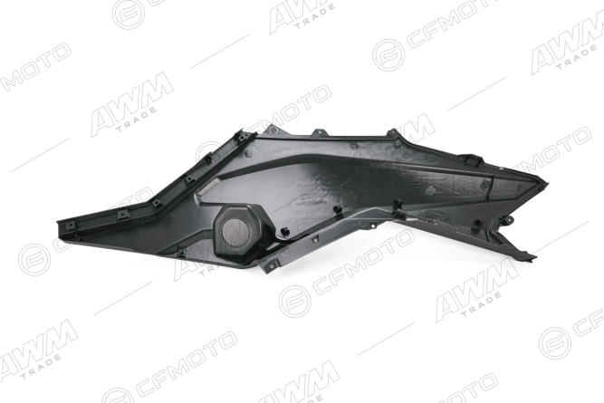 Облицовка кофра правая