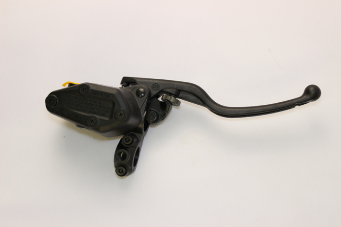 Привод переднего тормоза