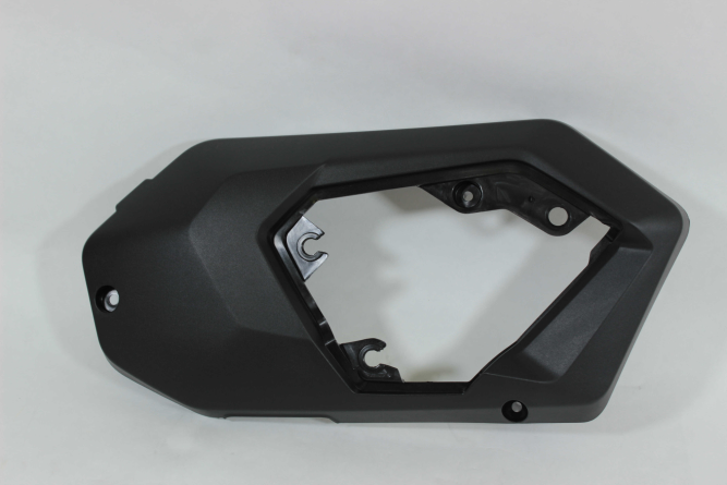 Облицовка двигателя, левая