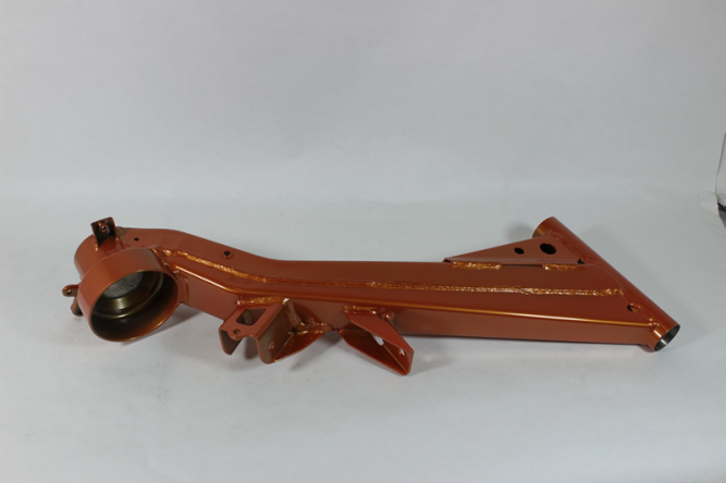 Рычаг маятниковый задний правый (CRYSTAL ORANGE)