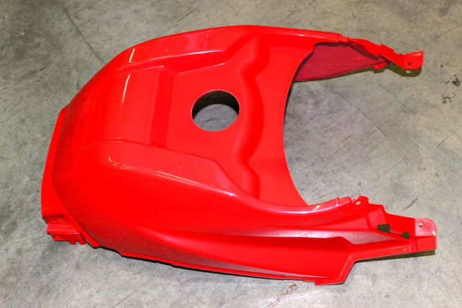 Облицовка бензобака (красный)