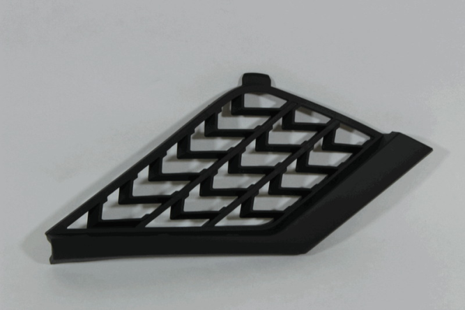 Решетка радиатора, правая