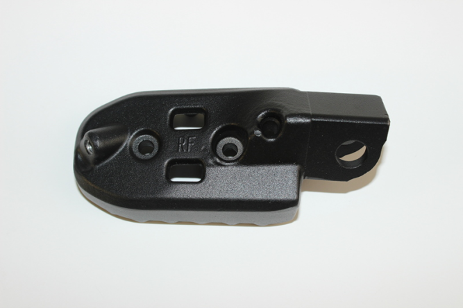 Подножка правая передняя