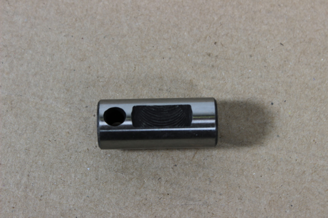 Ось сателлитов короткая