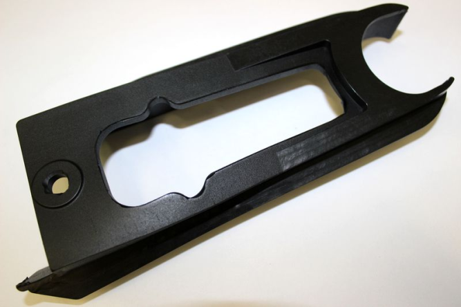 Направляющая ведущей цепи