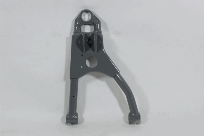 Рычаг маятниковый передний верхний правый (GHOST GRAY)