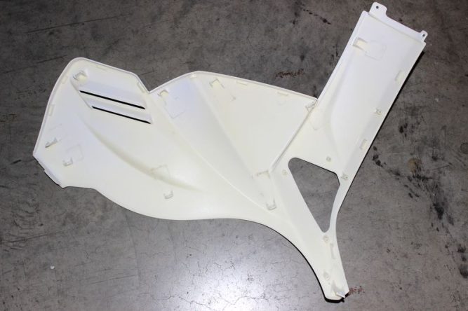 Обтекатель правый/PEARL WHITE