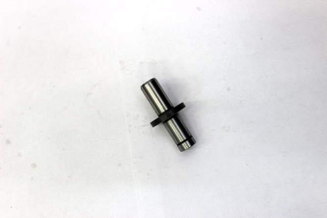 Ось промежуточной шестерни сепаратора (1)