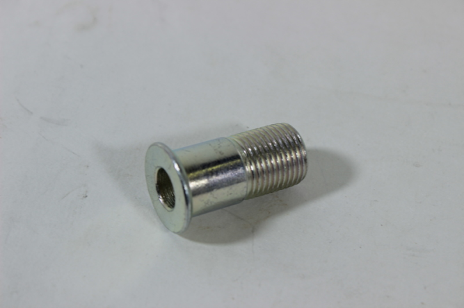 Втулка резьбовая нижняя крепления двигателя