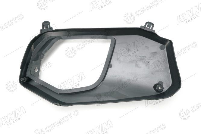 Облицовка двигателя правая