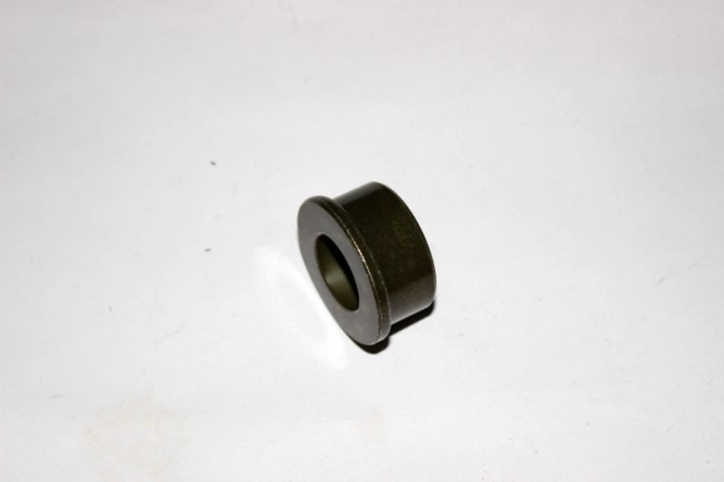 Хомут левый заднего моста