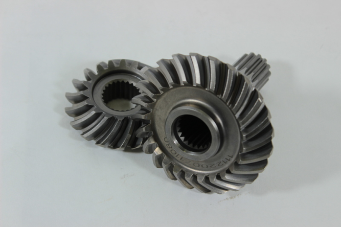 Шестерни конические пром.вал/трансм.вал