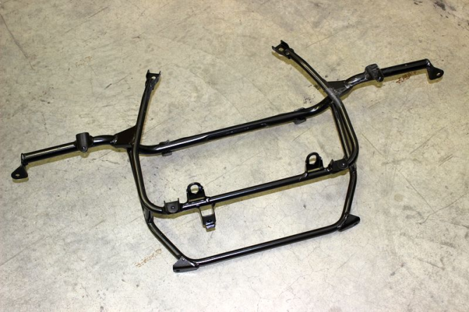 Кронштейн радиатора (X5, X6)