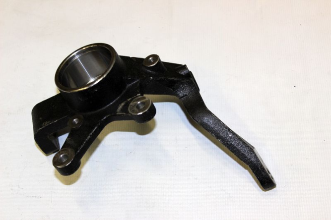 Кулак поворотный, левый