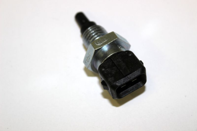 Датчик температуры воздуха на впуске