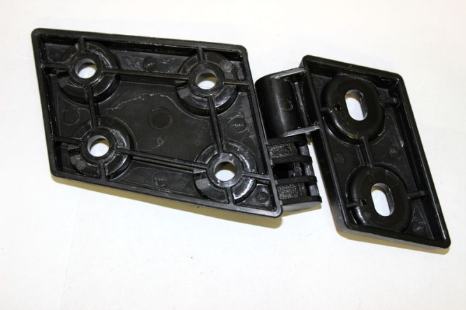 Петля капота правая