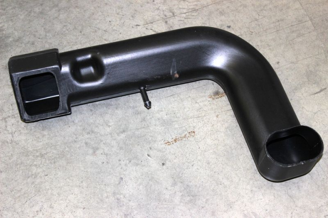 Патрубок вариатора впускной (до 2012)