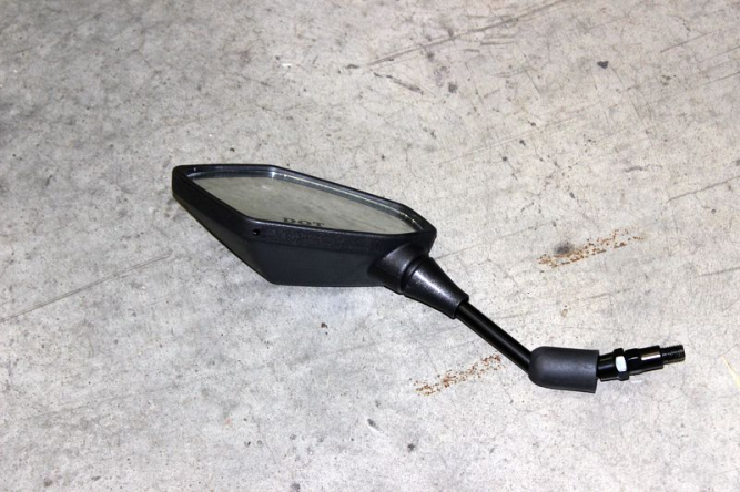 Зеркало заднего вида левое