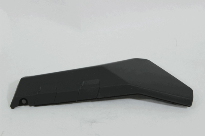 Накладка декортаивная задней багажной площадки правая