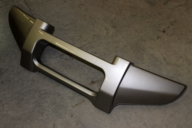 Накладка бампера (серый металлик/METAL GREY)