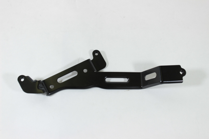 Кронштейн левый нижней защиты