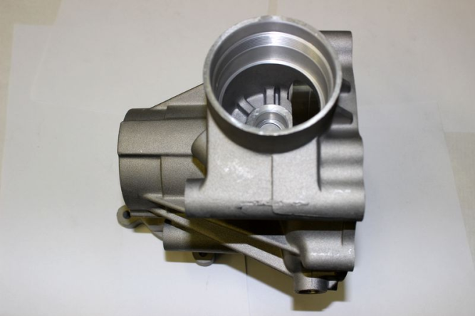 Картер переднего редуктора левая половина