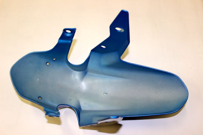 Крыло переднее