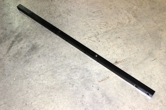 Поперечная балка (2) грузового отсека