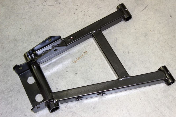 Рычаг задний нижний левый