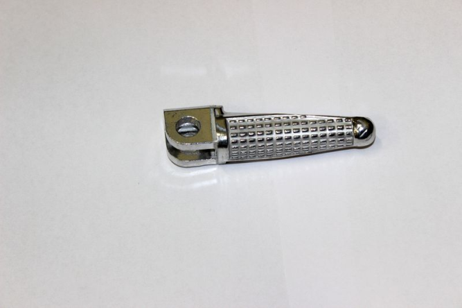 Подножка передняя правая