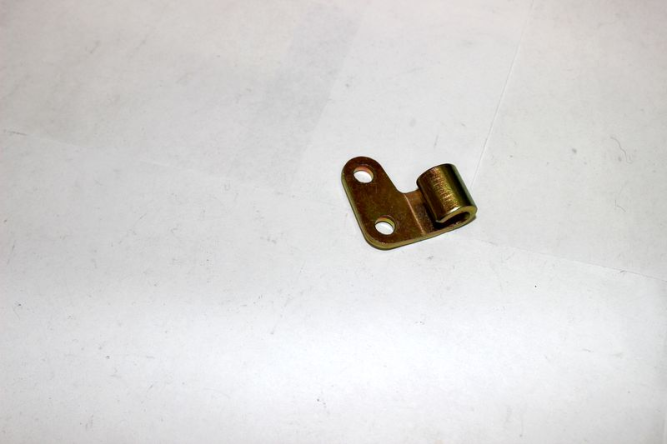 Скоба крепления троса сцепления