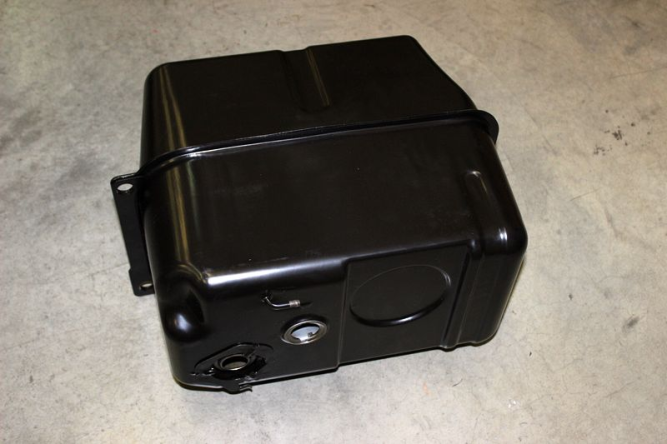 Бак топливный