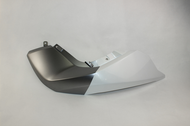 Панель топливного бака левая (белый + серый / NEBULA WHITE + MATTE TITANIUM GREY)