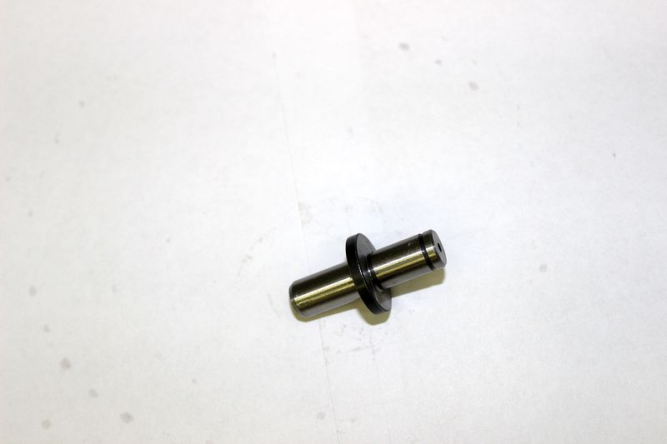 Ось промежуточной шестерни сепаратора (2)