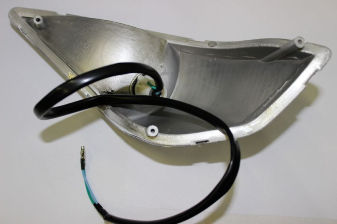 Сигнал поворота правый задний