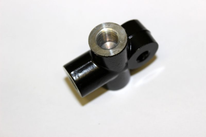 Тройник тормозной системы