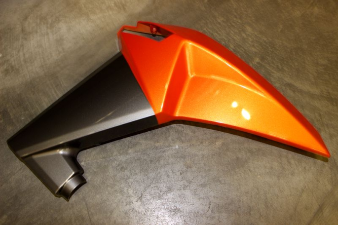 Облицовка бензобака левая (оранжевый + серый)
