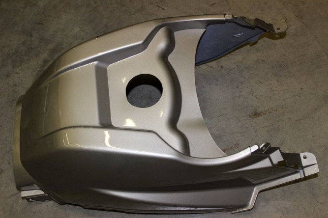 Облицовка бензобака (серый металлик/METAL GREY)