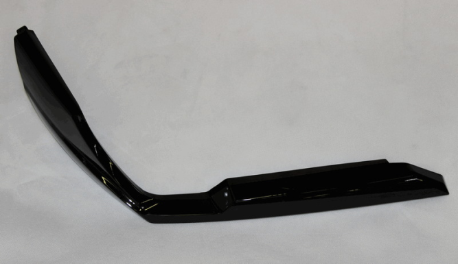 Декоративная накладка передняя правая (черный / NEBULA BLACK)