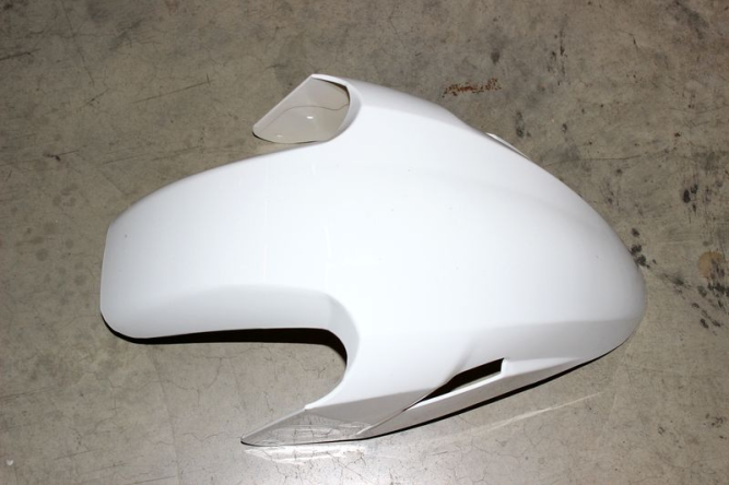 Крыло переднее