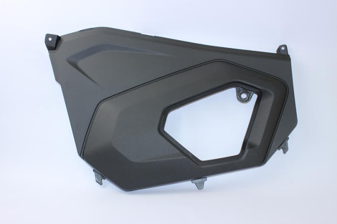 Облицовка двигателя левая