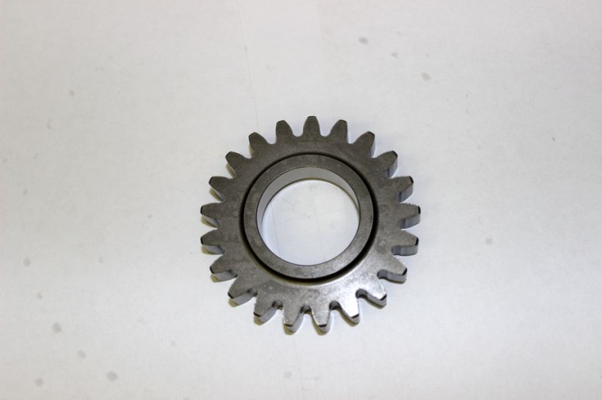 Шестерня промежуточная заднего хода