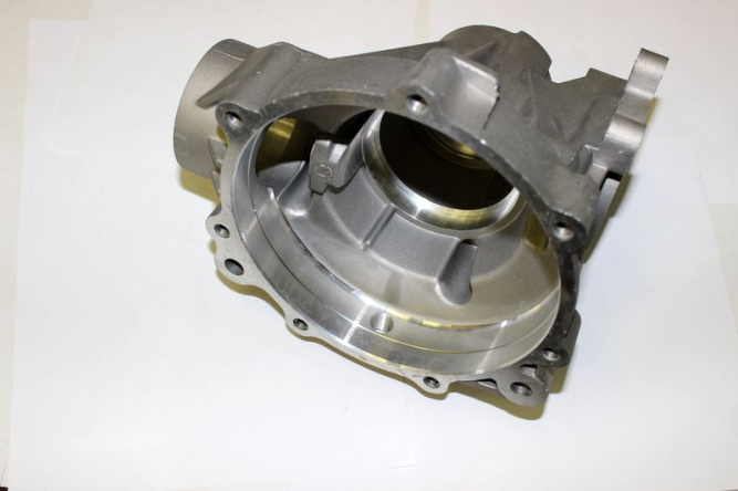 Картер переднего редуктора левая половина