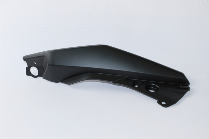 Облицовка задняя левая (черный / MIDNIGHT BLACK)